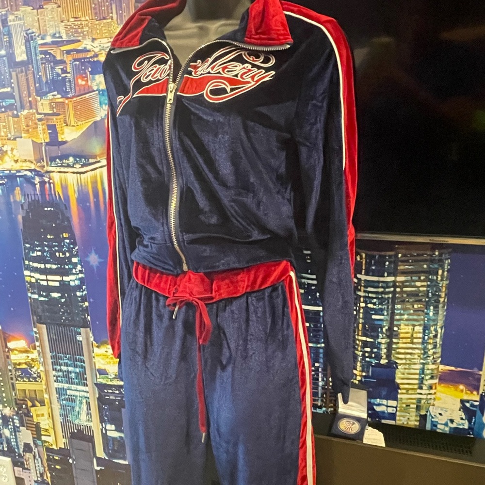 Jogging suit